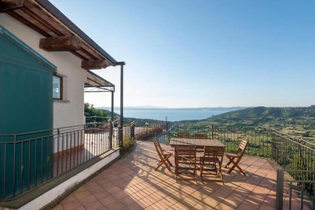 Casa Vacanze Montedoro Montefiascone Ngoại thất bức ảnh